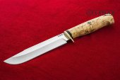 Нож Боец изготовлен из высококачественной стали Х12МФ, карельская берёза