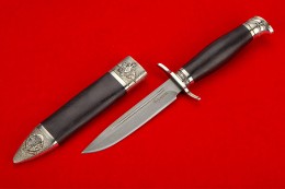 Нож чекиста (Нож ВДВ) (булат, литье мельхиор, черное дерево,чернение)     