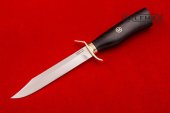 Нож разведчика изготовлен из высококачественной стали 95Х18, чёрный граб