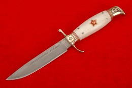 Нож Чекиста (Булатная сталь, рог лося,литье резное, литая звезда из латуни)