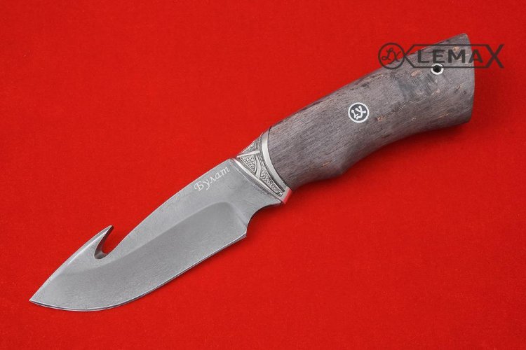 Нож Скиннер с крюком из булата, мельхиор, стабилизированная карельская берёза.
