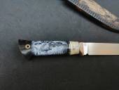 Нож "Стик" из S390 (Рукоять: Макуме, стабилизированный зуб мамонта, рог буйвола, скрим-шоу, мозаичный темлячный пин + формованные ножны ручной работы с рисунком)